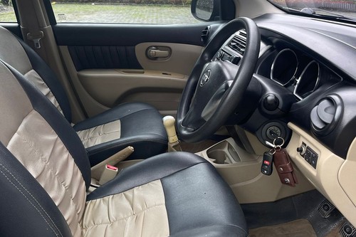 2013 Nissan Grand Livina 1.5 SV MT bekas