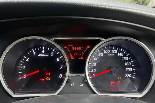 2013 Nissan Grand Livina 1.5 SV MT tua