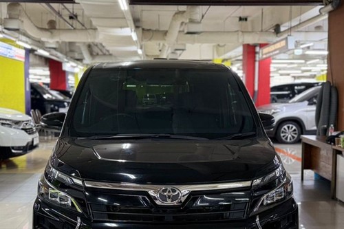 2018 Toyota Voxy 2.0L AT
