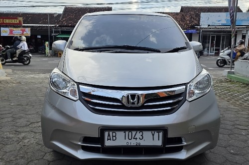 2013 Honda Freed  PSD bekas