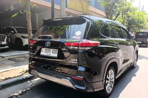 Dijual 2023 Toyota Kijang Innova Zenix Hybrid EV 2.0L Q HV CVT TSS Modellista bekas