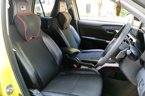 Dijual 2023 Toyota Raize 1.0T GR CVT TWO TONE bekas