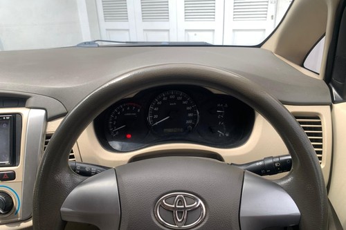 Dijual 2013 Toyota Kijang Innova 2.0 G MT bekas