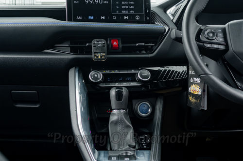 2023 Toyota Yaris Cross 1.5 S Hybrid EV CVT TSS bekas