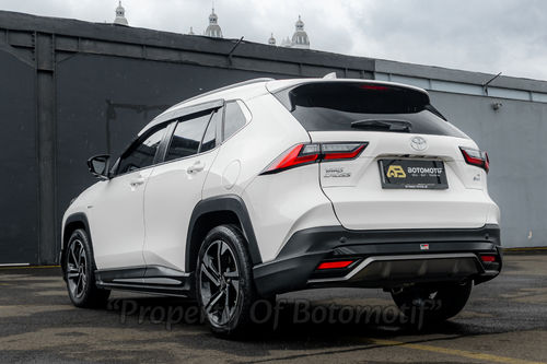 2023 Toyota Yaris Cross 1.5 S Hybrid EV CVT TSS bekas
