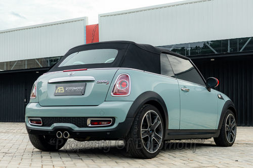 2011 MINI Convertible COOPER S CABRIO bekas