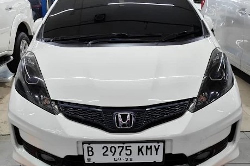 2012 Honda Jazz  1.5L RS AT bekas