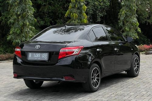 Dijual 2013 Toyota Vios Limo MT bekas