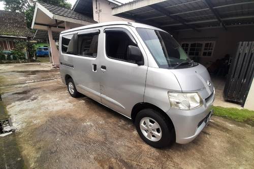 2010 Daihatsu Gran Max MB Minibus 1.3L D Mini Bus MT bekas