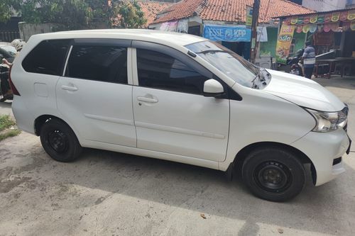 Dijual 2017 Daihatsu Xenia 1.3 X MT bekas