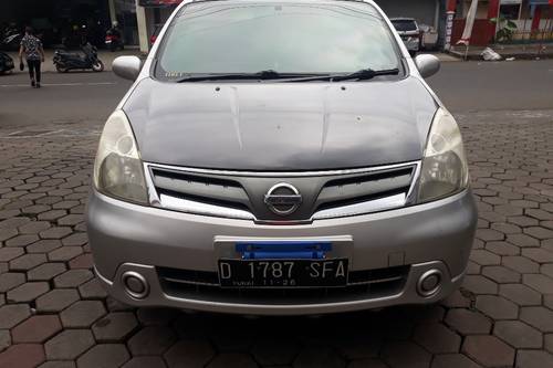 2012 Nissan Grand Livina  1.5 SV MT bekas