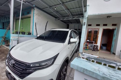 Beli mobil bekas
