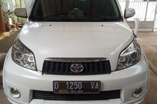 Dijual 2015 Toyota Rush 1.5 G MT LUX bekas