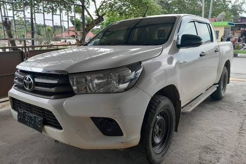 Used 2019 Toyota Hilux 2.4L D-Cab E MT