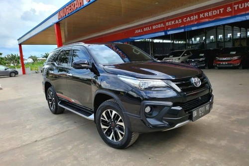 Used 2019 Toyota Fortuner VRZ 4X2 TRD 2.4L AT