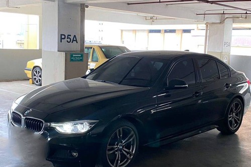 2018 BMW 3 Series Sedan  330i M Sport bekas