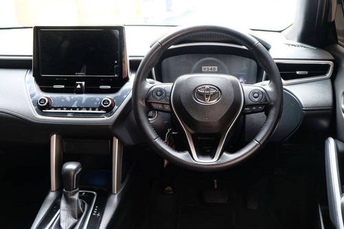 Dijual 2020 Toyota Corolla Cross CROSS 1.8 SV Bensin AT bekas