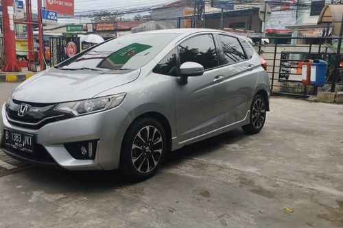 Beli mobil bekas