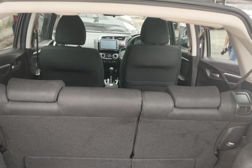 Dijual 2017 Honda Jazz RS CVT A/T bekas