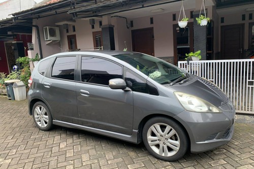 2010 Honda Jazz  1.5 GE8 AT bekas
