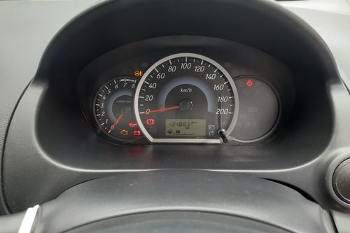 2015 Mitsubishi Mirage GLX bekas