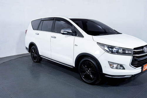 2017 Toyota Kijang Innova 2.0L Venturer AT
