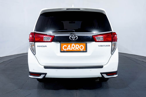 Old 2017 Toyota Kijang Innova 2.0L Venturer AT