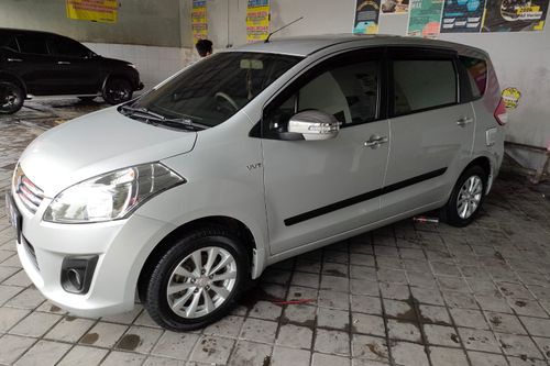 Dijual 2015 Suzuki Ertiga GL MT bekas