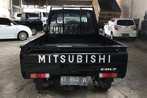 Used 2019 Mitsubishi L300 Pickup Standard