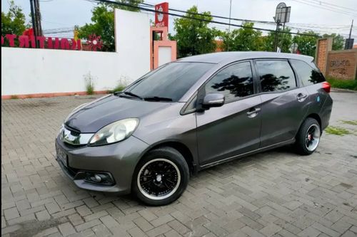 Second hand 2015 Honda Mobilio E 1.5L MT 