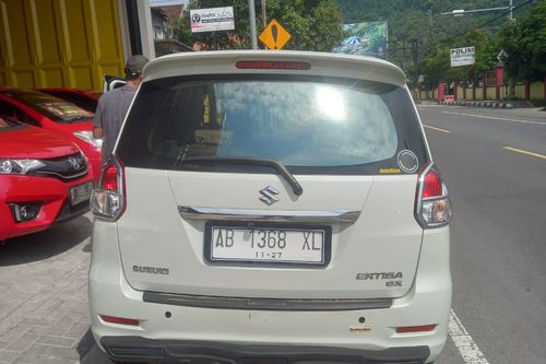 Beli mobil bekas