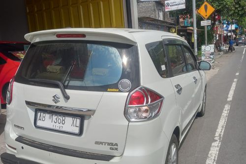 Beli mobil bekas