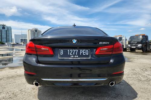 2015 BMW 5 Series Sedan  530i Luxury