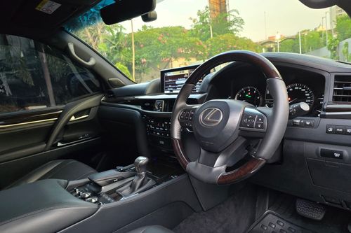 2016 Lexus LX 570 LUX AT tua