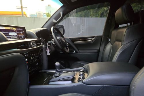 Dijual 2016 Lexus LX 570 LUX AT bekas