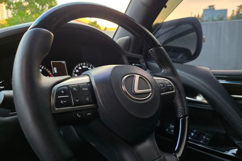2016 Lexus LX 570 LUX AT bekas