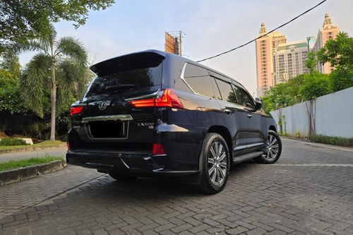 2016 Lexus LX 570 LUX AT bekas