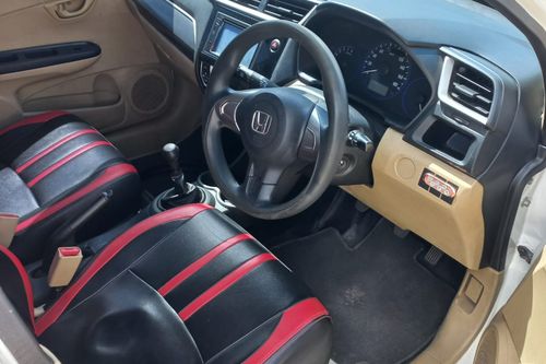 Second hand 2016 Honda Mobilio E MT 