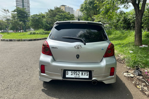 2013 Toyota Yaris E AT bekas