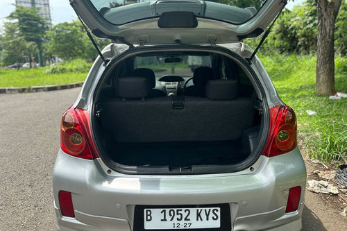 Beli mobil bekas