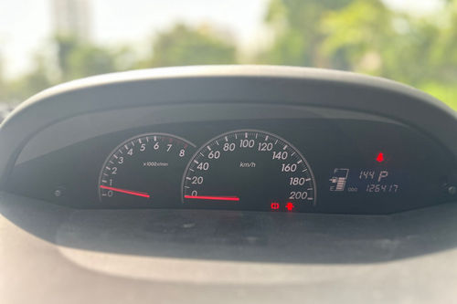 2013 Toyota Yaris E AT bekas