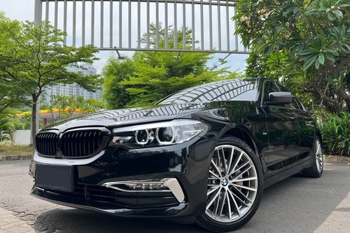 2019 BMW 5 Series Sedan  530I E39 AT