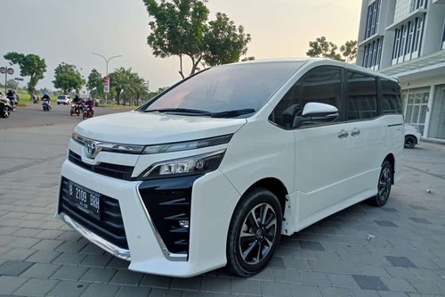 Used 2020 Toyota Voxy 2.0L AT