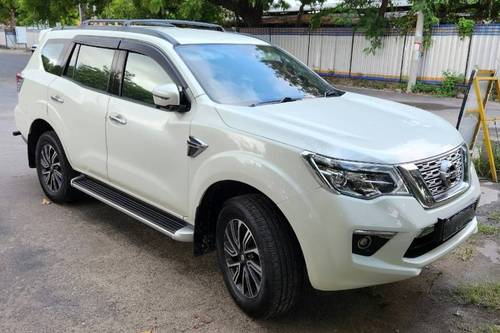 2019 Nissan Terra  VL AT bekas