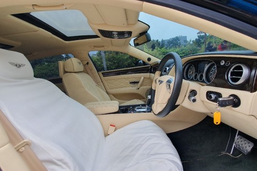 2014 Bentley Flying Spur 6.0 L W12 tua