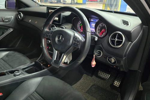 2015 Mercedes Benz GLA-Class 200 bekas