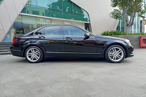 Beli mobil bekas