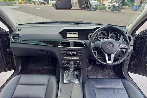 Beli mobil bekas