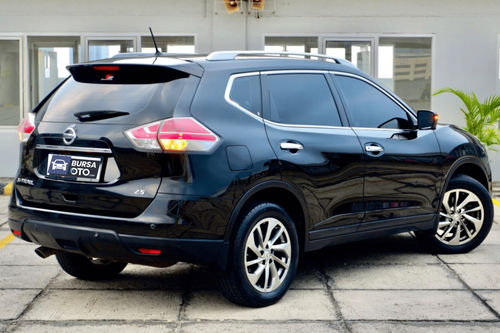Second hand 2015 Nissan X Trail 2.5 HIGH CVT 