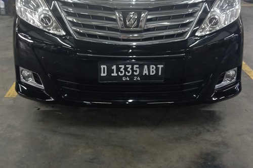 2014 Toyota Alphard  2.4 G bekas